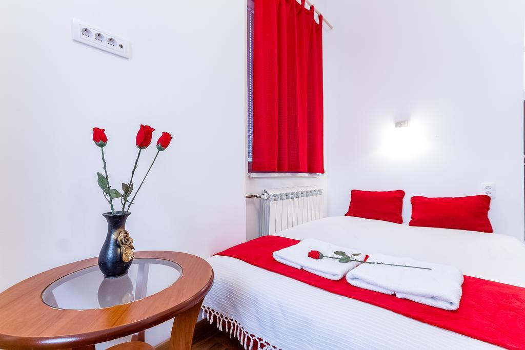 Studio Saint Sava Belgrado Quarto foto