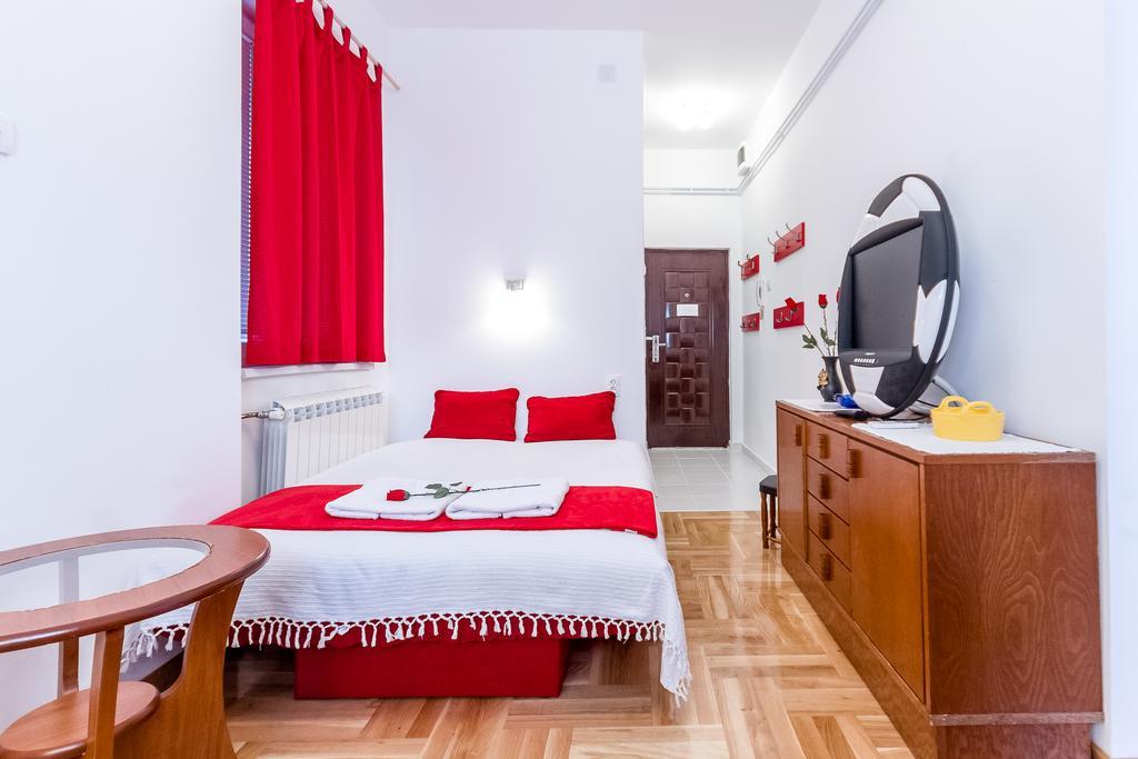 Studio Saint Sava Belgrado Quarto foto