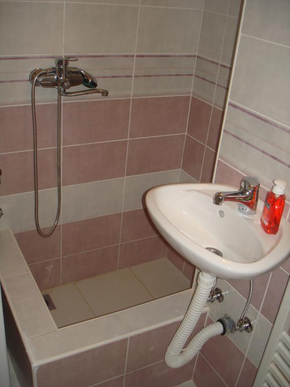 Studio Saint Sava Belgrado Quarto foto